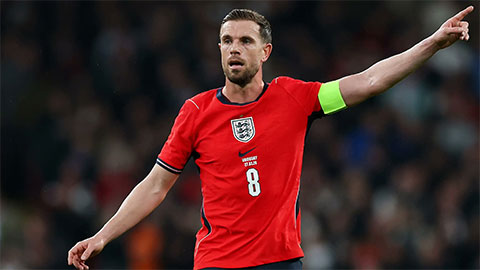 Jordan Henderson lập cột mốc chưa từng có trong lịch sử bóng đá Anh