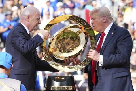 World Cup 2026: Cúp vàng & chén đắng!