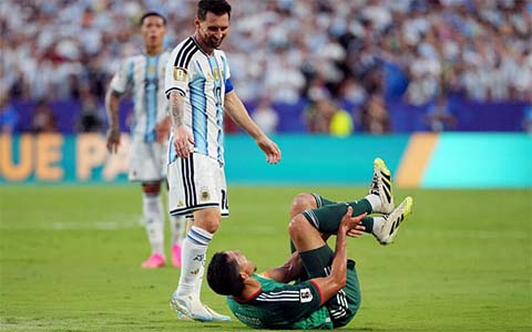 Thống kê cho thấy Argentina được trọng tài ưu ái?