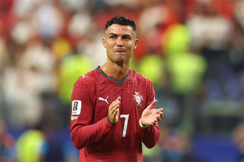 Ronaldo chưa chia tay ĐT Bồ Đào Nha