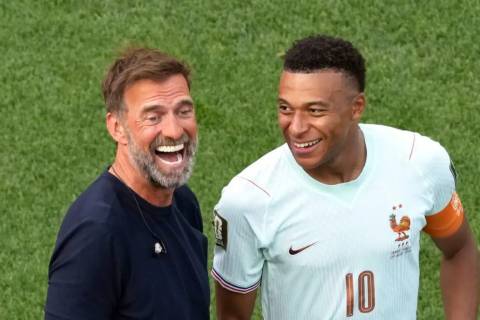 Mbappe tới Liverpool: Điều chưa kể về cuộc gặp trên không giữa Klopp và Mbappe