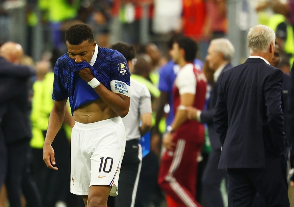 Mbappe nói đúng về Deschamps
