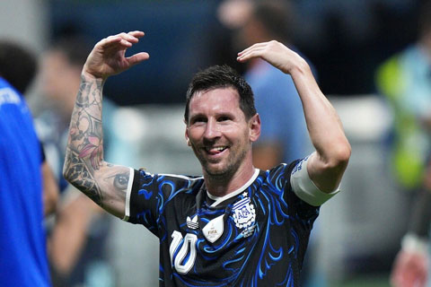 Lời tiên tri kỳ lạ về những con số trên áo đấu của Messi