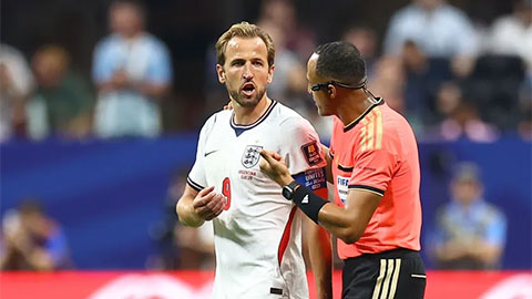 Cựu trọng tài Premier League tiết lộ thói quen 'khó chịu' của Harry Kane