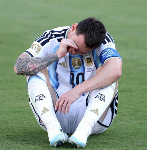 Messi, giờ thì sao đây?
