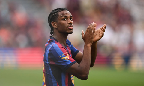 Barca ra giá bán ngôi sao cánh trái cho MU