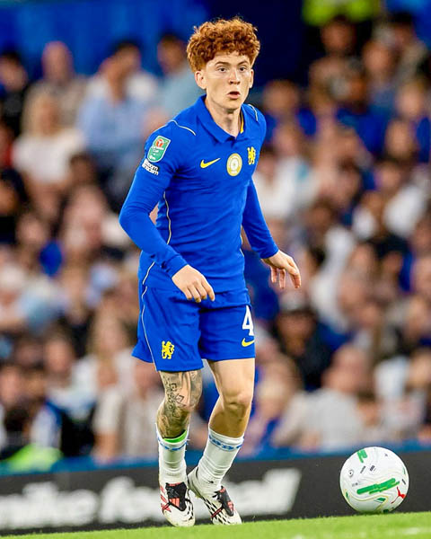 Fan Chelsea phấn khích vì tân binh Barco