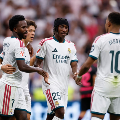 Dự đoán tỷ số Champions League lượt trận thứ nhất: MU và Barca vui, Real và Liverpool khó thắng