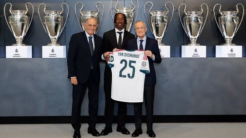 Real Madrid: Jose Mourinho sẽ khoe ‘bom tấn’ đêm nay?