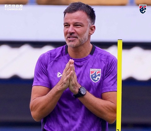 Lý do HLV Anthony Hudson được gia hạn hợp đồng trước trận Thái Lan vs Việt Nam 