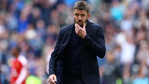Carrick 'nổi điên' với Cunha, fan MU nghi rạn nứt