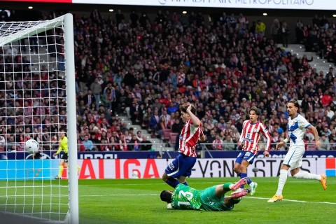Atletico: Julian Alvarez và ‘lời xin lỗi’ chân thành bằng những bàn thắng