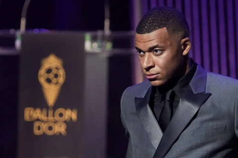 Tại sao Quả bóng vàng cứ mãi lảng tránh Kylian Mbappe?