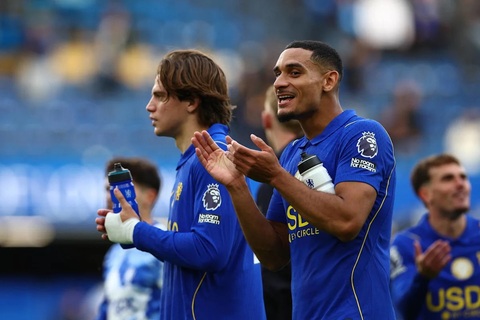 Chelsea khủng hoảng hàng thủ trước trận đấu với MU