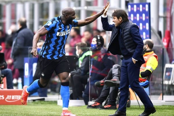 CONTE 'ĐÁ ĐỂU' CHELSEA KHÔNG BIẾT CÁCH DÙNG LUKAKU