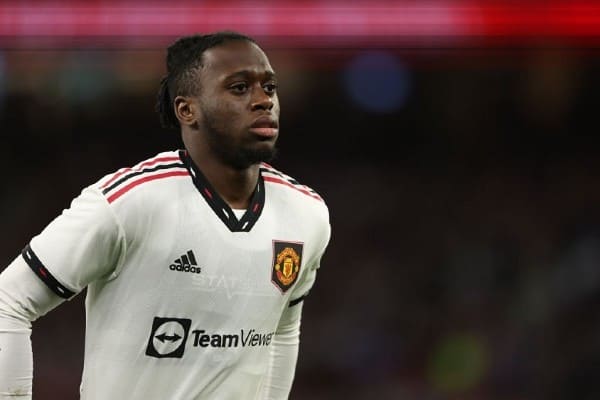 MAN UTD CHẤP NHẬN BÁN LỖ WAN-BISSAKA NGAY HÈ NÀY