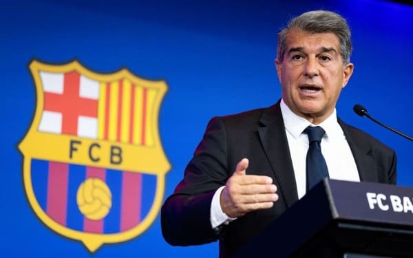 CHỦ TỊCH LAPORTA LÝ GIẢI NGUYÊN NHÂN MESSI BUỘC PHẢI CHIA TAY BARCA