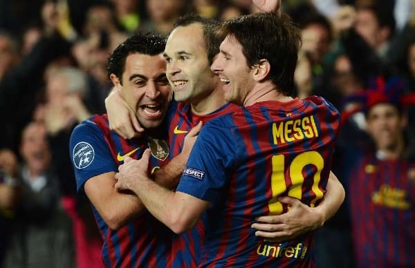 XAVI VÀ INIESTA NÓI GÌ SAU KHI MESSI KHOÁC ÁO PSG?