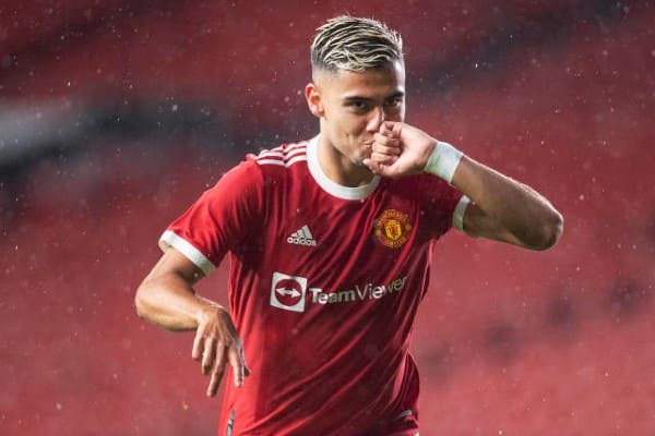 ANDREAS PEREIRA TIẾP TỤC ĐƯỢC M.U ĐEM CHO MƯỢN