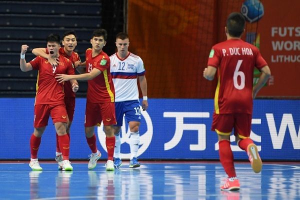 WORLD CUP FUTSAL: THI ĐẤU SÒNG PHẲNG, ĐT VIỆT NAM NGẨNG CAO ĐẦU RỜI GIẢI