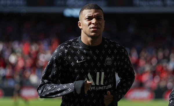 MẸ MBAPPE TIẾT LỘ CON TRAI QUYẾT ĐỊNH CHIA TAY PSG