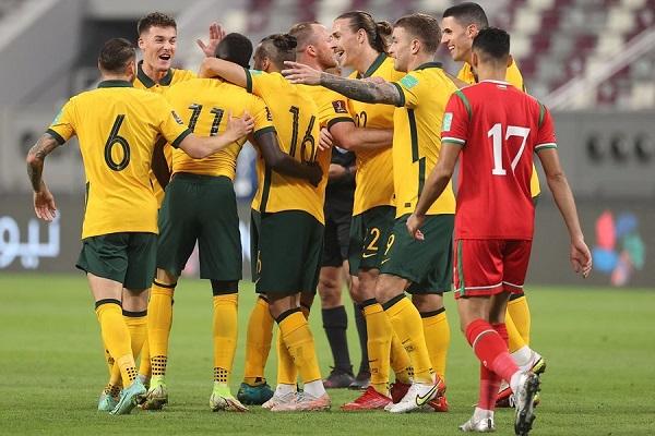 VL WORLD CUP KV CHÂU Á: THI ĐẤU THĂNG HOA, AUSTRALIA THỐNG TRỊ NGÔI ĐẦU BẢNG B