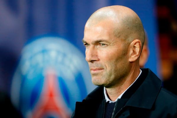 SẾP LỚN PSG BÁC BỎ TIN ĐỒN MỜI ZIDANE VỀ THAY POCHETTINO