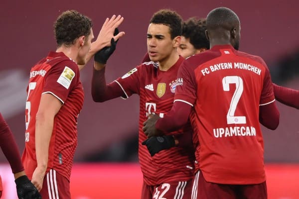 BAYERN CẦM CHẮC CHỨC VÔ ĐỊCH LƯỢT ĐI BUNDESLIGA