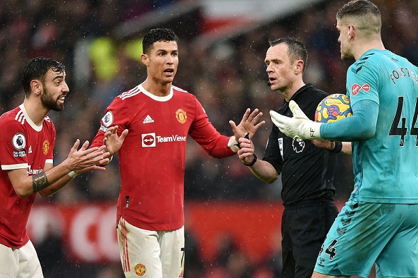 RONALDO VÔ DUYÊN, MAN UTD BỊ CẦM HÒA ĐẦY TIẾC NUỐI