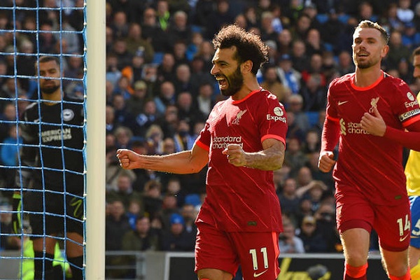 THẮNG NHẸ BRIGHTON, LIVERPOOL KIÊN TRÌ BÁM ĐUỔI MAN CITY